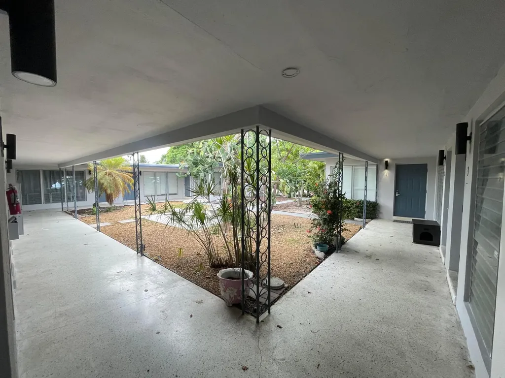 1708 NE 20th Avenue Fort Lauderdale FL 33305
