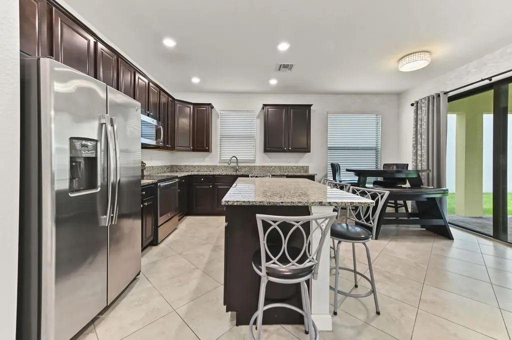 8899 Willow Cove Lane Lake Worth FL 33467