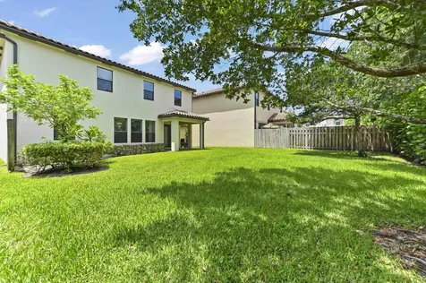 8899 Willow Cove Lane Lake Worth FL 33467