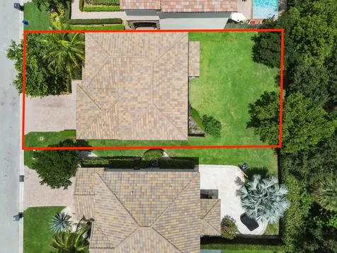 8899 Willow Cove Lane Lake Worth FL 33467