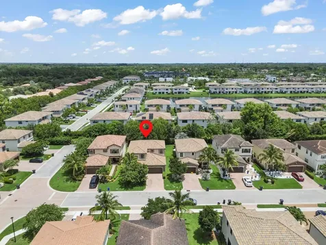 8899 Willow Cove Lane Lake Worth FL 33467