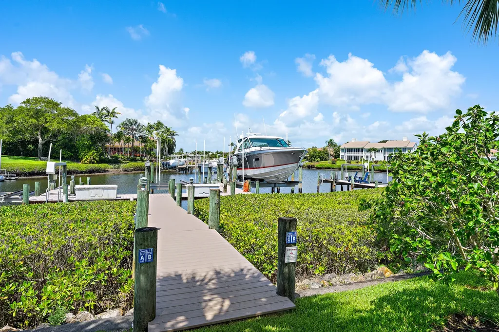 301 Captains Way Jupiter FL 33477