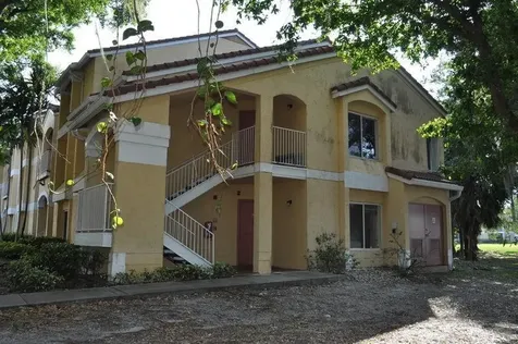 2465 NW 33rd Street Oakland Park FL 33309