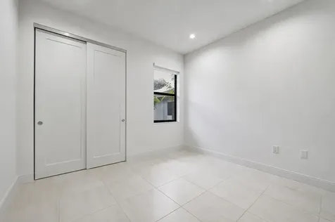 8272 NW 44th Terrace Doral FL 33166