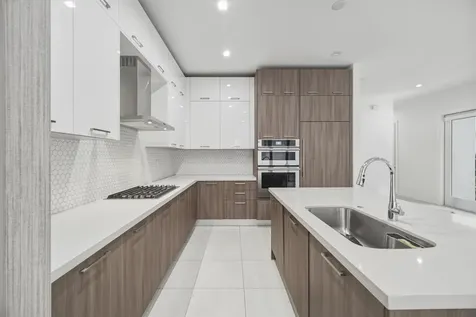 8272 NW 44th Terrace Doral FL 33166