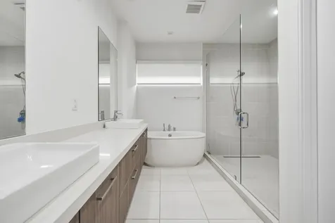 8272 NW 44th Terrace Doral FL 33166