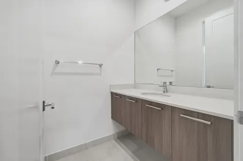 8272 NW 44th Terrace Doral FL 33166
