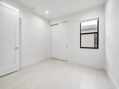 8272 NW 44th Terrace Doral FL 33166
