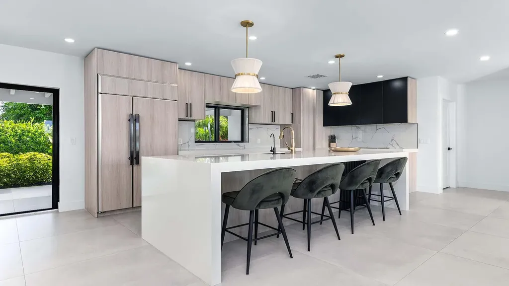 1099 SW 12th Street Boca Raton FL 33486