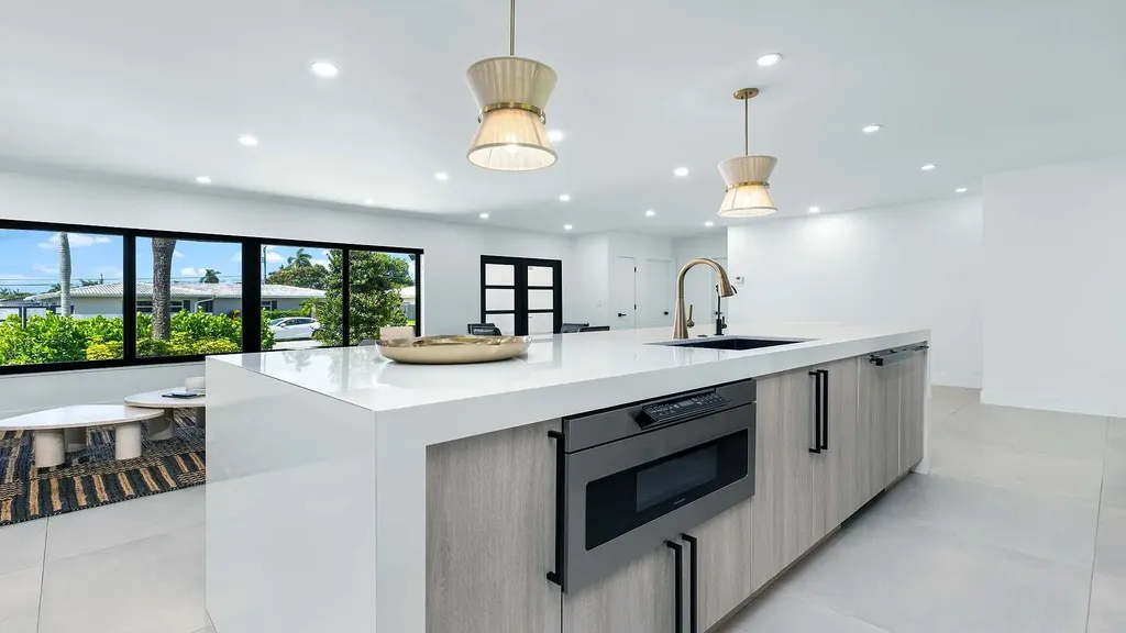 1099 SW 12th Street Boca Raton FL 33486