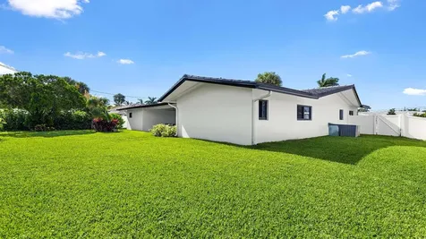 1099 SW 12th Street Boca Raton FL 33486