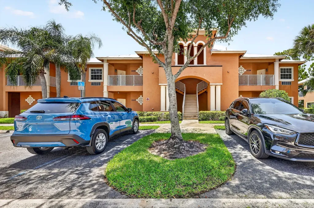 8326 Mulligan Circle Port St Lucie FL 34986