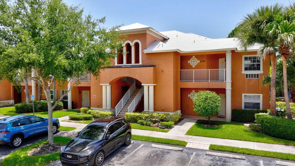 8326 Mulligan Circle Port St Lucie FL 34986