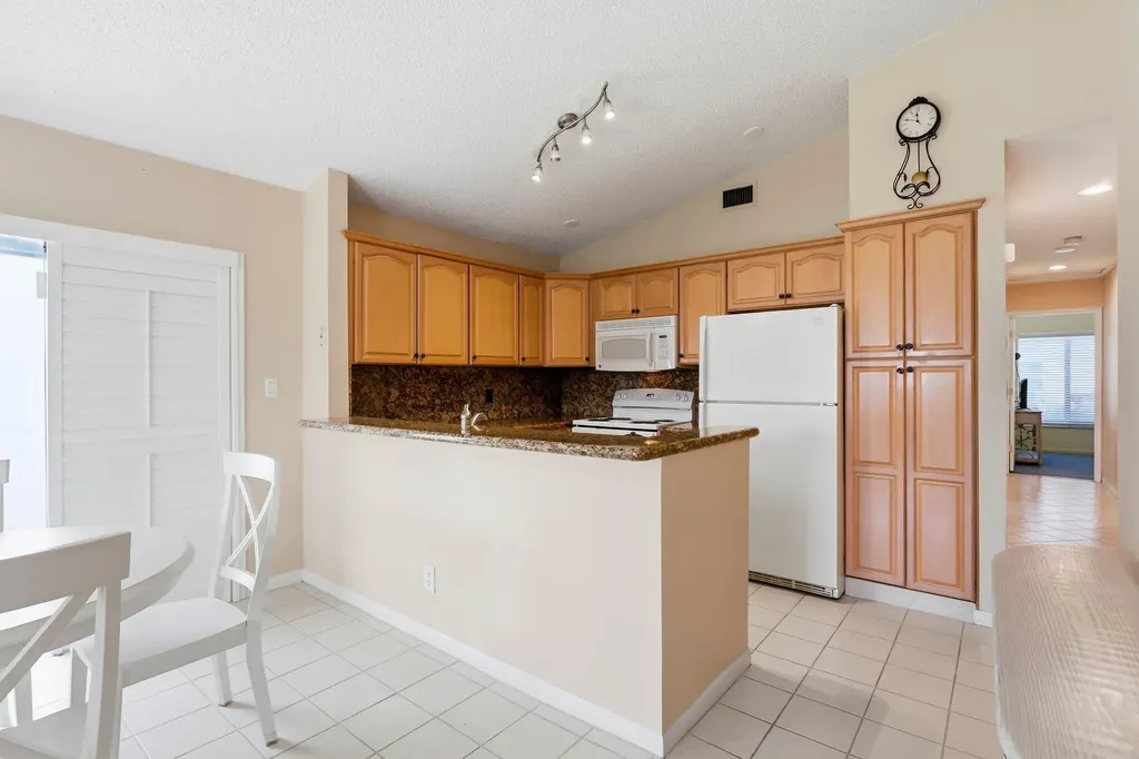 20986 Rustlewood Avenue Boca Raton FL 33428