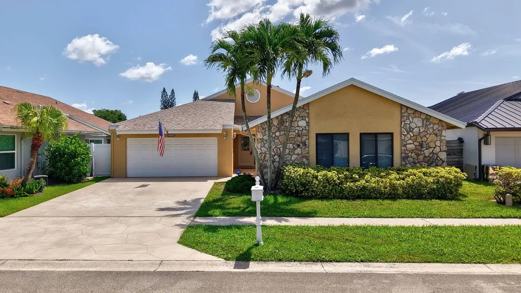 20986 Rustlewood Avenue Boca Raton FL 33428