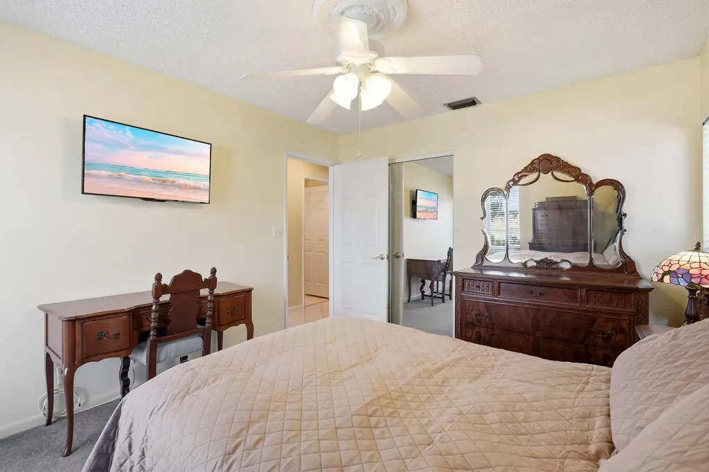 20986 Rustlewood Avenue Boca Raton FL 33428
