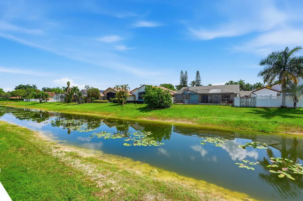 20986 Rustlewood Avenue Boca Raton FL 33428