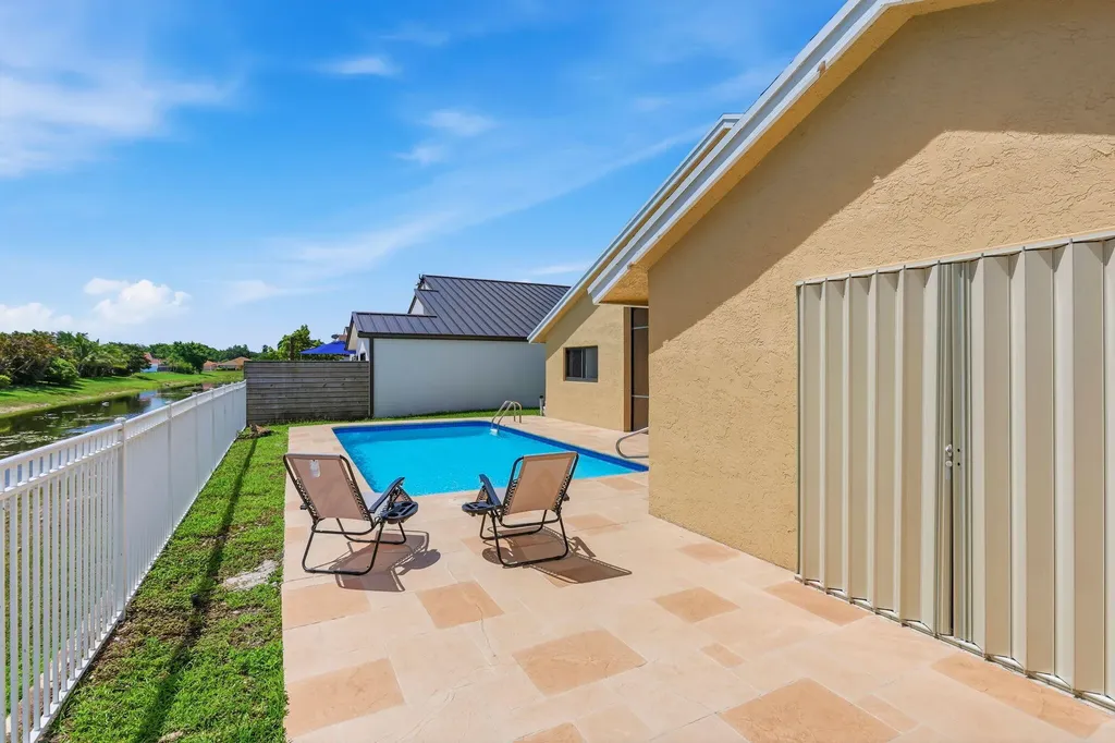20986 Rustlewood Avenue Boca Raton FL 33428