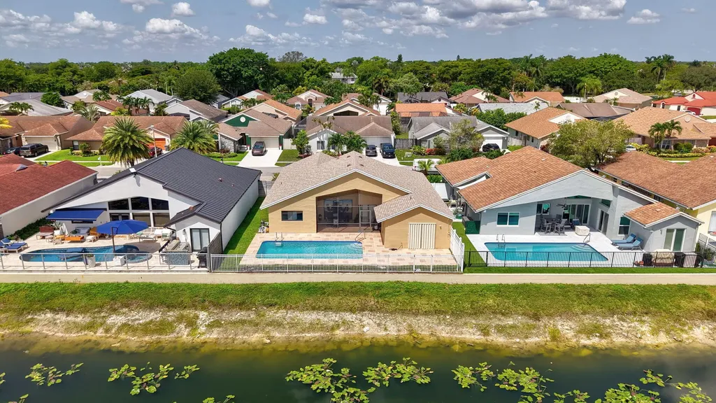 20986 Rustlewood Avenue Boca Raton FL 33428