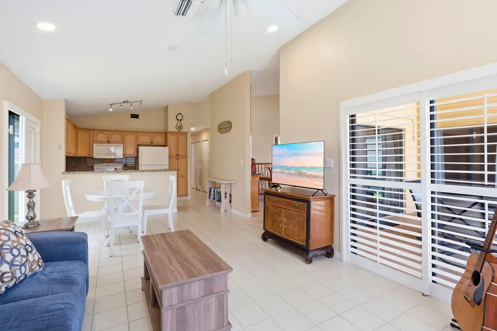 20986 Rustlewood Avenue Boca Raton FL 33428