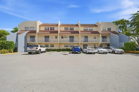 3760 NW 115th Avenue Coral Springs FL 33065