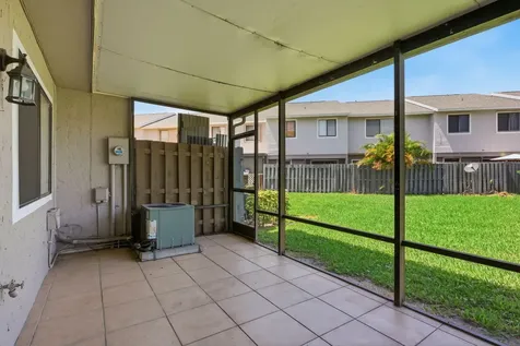 2305 Seaside Drive Greenacres FL 33463