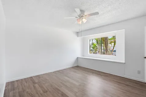 2305 Seaside Drive Greenacres FL 33463