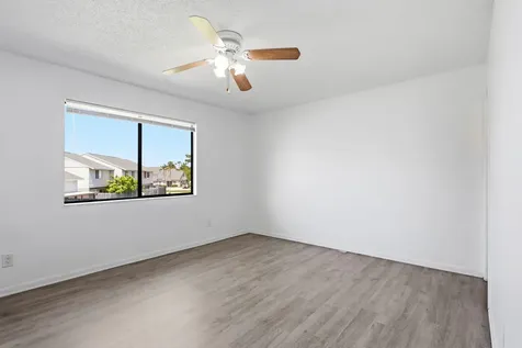 2305 Seaside Drive Greenacres FL 33463