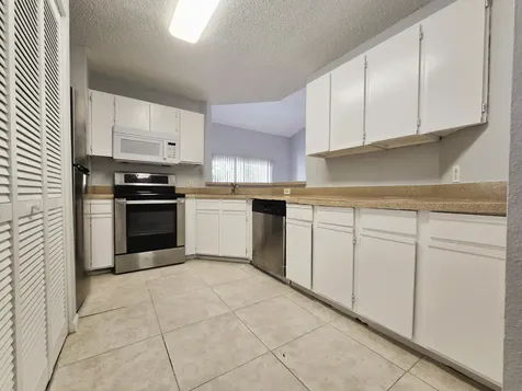 3413 NW 44th Street Lauderdale Lakes FL 33309