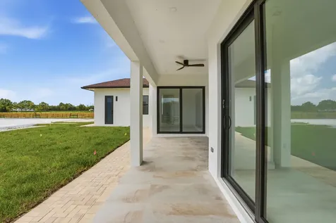2324 Deer Run Trail Loxahatchee FL 33470