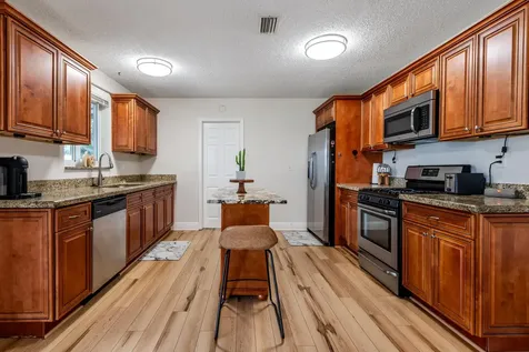 4317 Applecrest Drive Palm Beach Gardens FL 33410