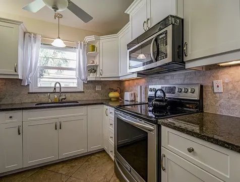 106 Spring Lake Court Vero Beach FL 32962