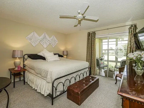 106 Spring Lake Court Vero Beach FL 32962
