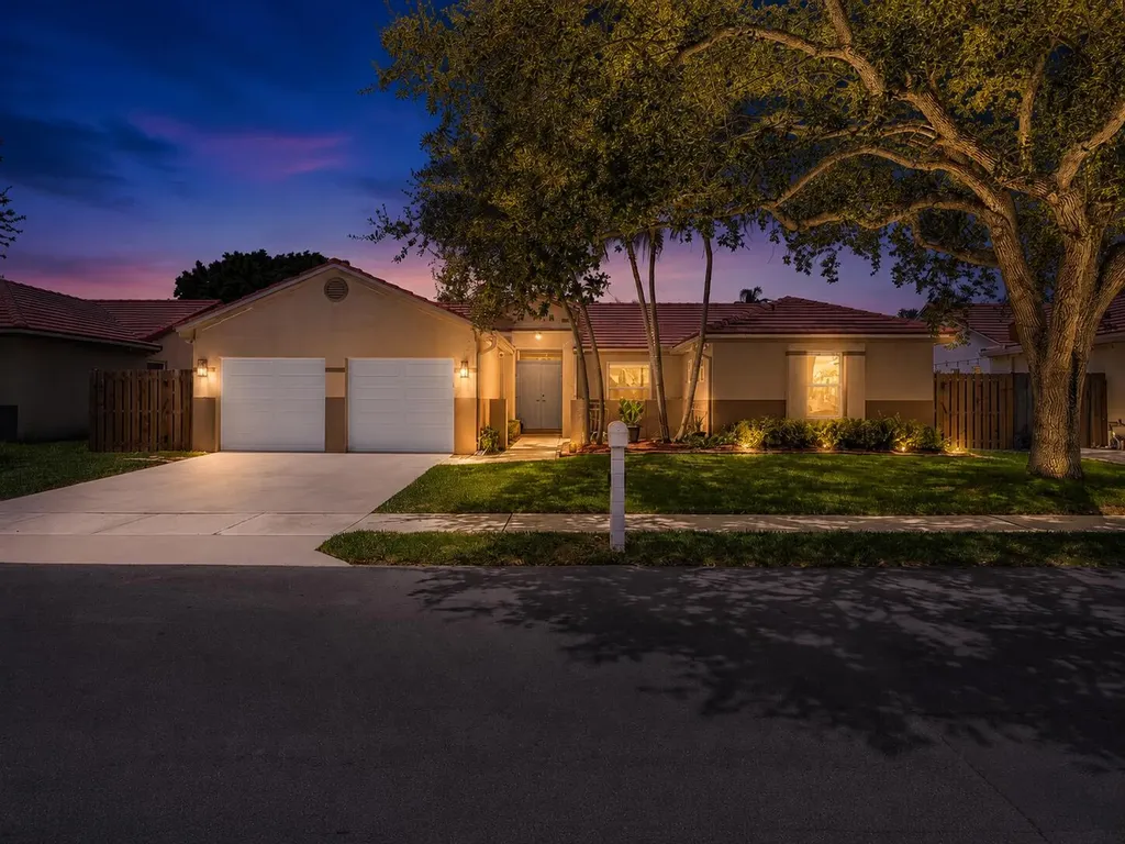 3083 Lillian Lane Margate FL 33063