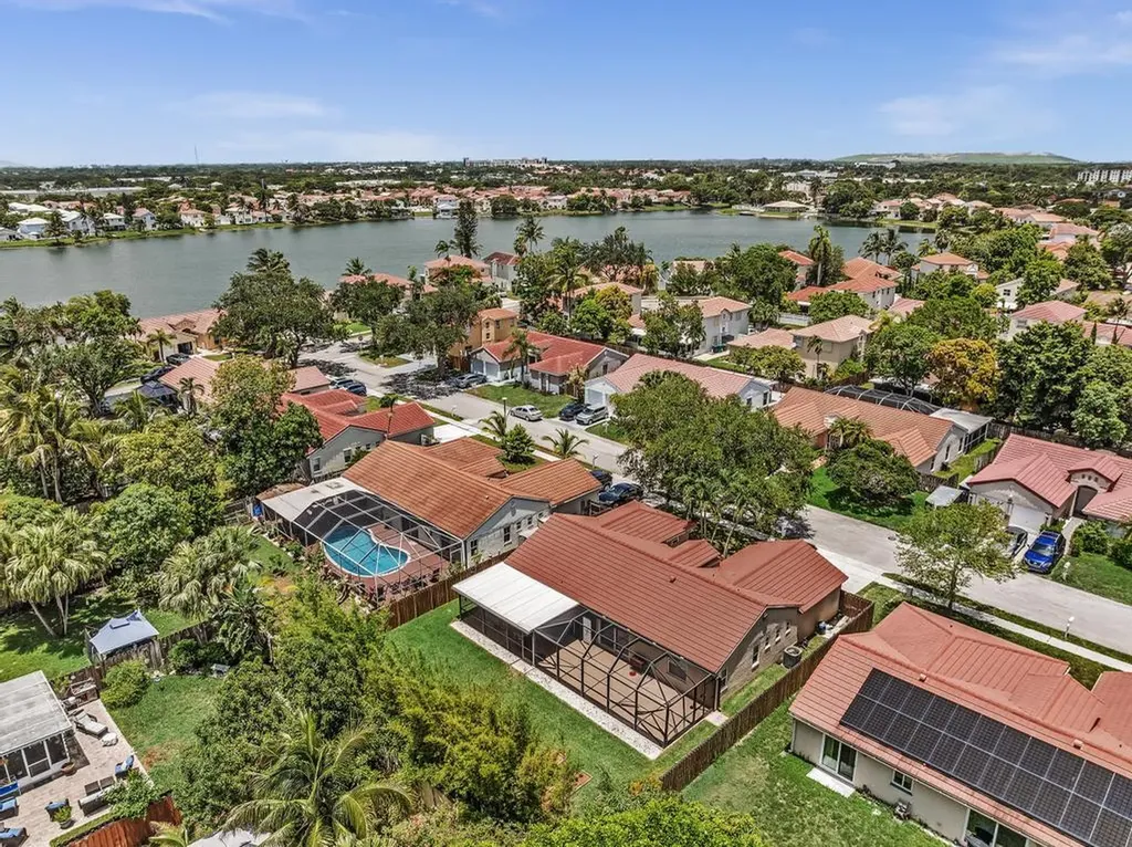 3083 Lillian Lane Margate FL 33063