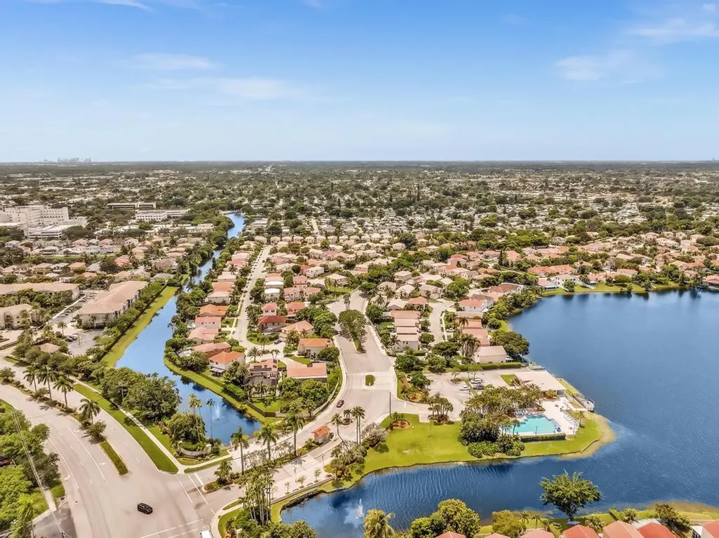 3083 Lillian Lane Margate FL 33063
