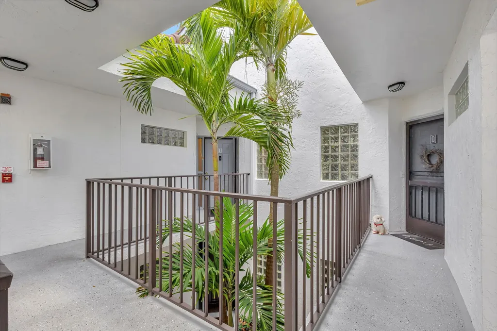 5450 Verona Drive Boynton Beach FL 33437
