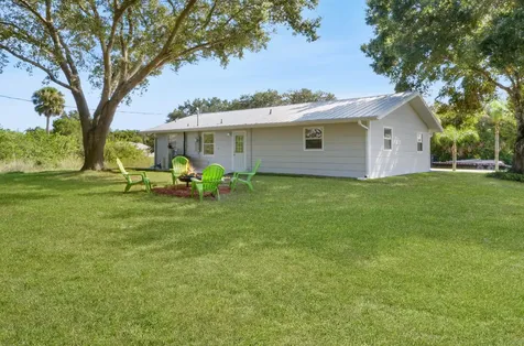 8745 98th Court Vero Beach FL 32967