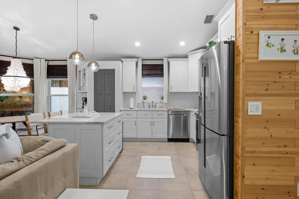 4221 Bluff Harbor Way Wellington FL 33449