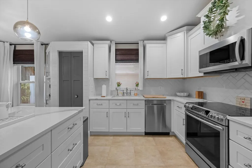 4221 Bluff Harbor Way Wellington FL 33449