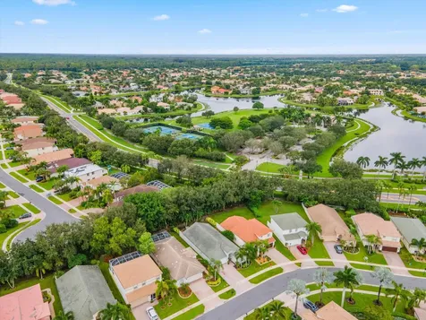 4221 Bluff Harbor Way Wellington FL 33449
