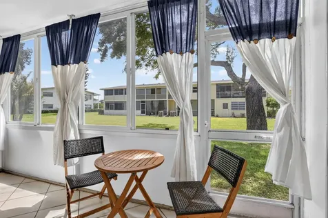290 Oakridge Q Deerfield Beach FL 33442