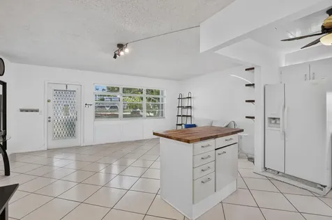 290 Oakridge Q Deerfield Beach FL 33442
