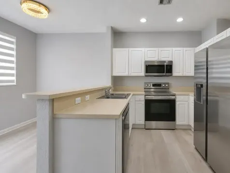 4750 NW 117th Avenue Coral Springs FL 33076