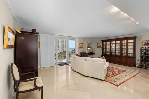 77 S Birch Road Fort Lauderdale FL 33316