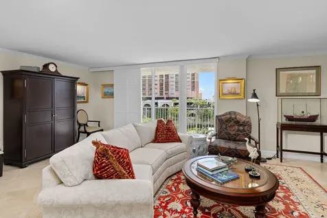 77 S Birch Road Fort Lauderdale FL 33316