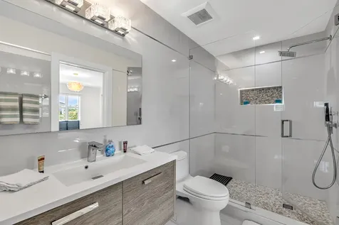 4921 NE 28th Avenue Lighthouse Point FL 33064