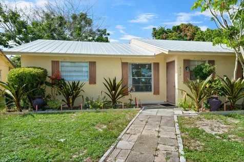 3117 SE Clayton Street Stuart FL 34997