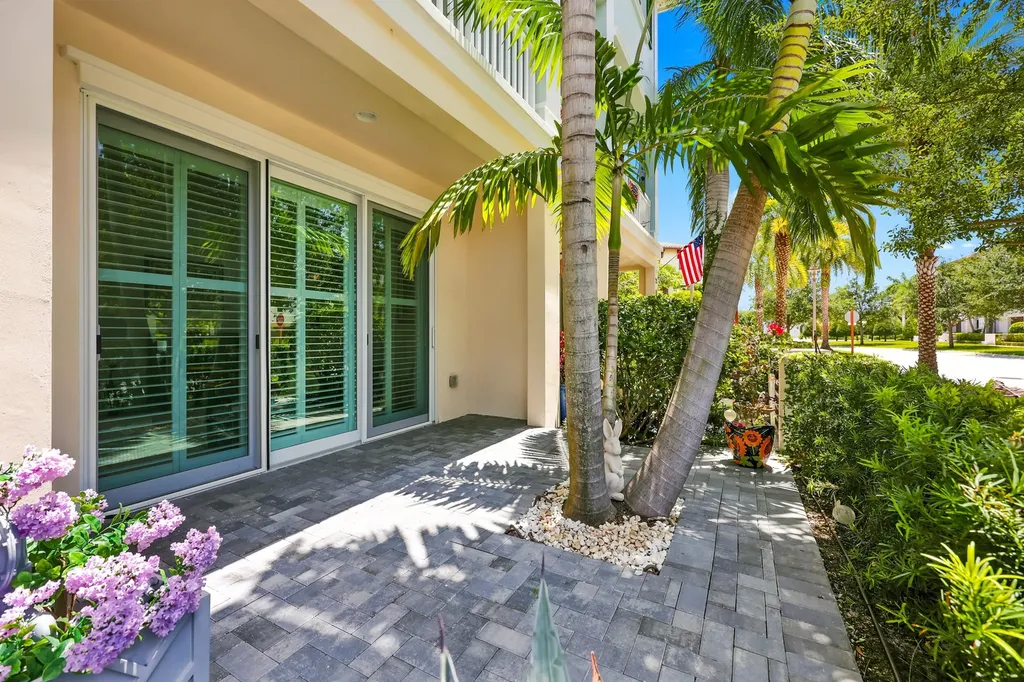 5197 Beckman Terrace Palm Beach Gardens FL 33418