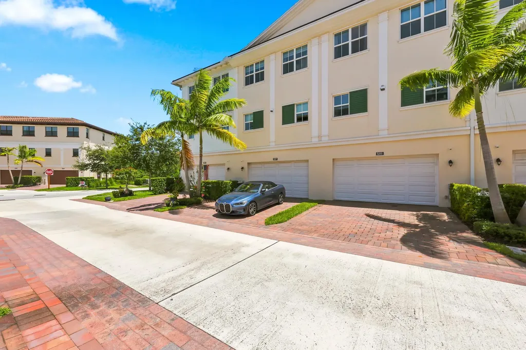 5197 Beckman Terrace Palm Beach Gardens FL 33418
